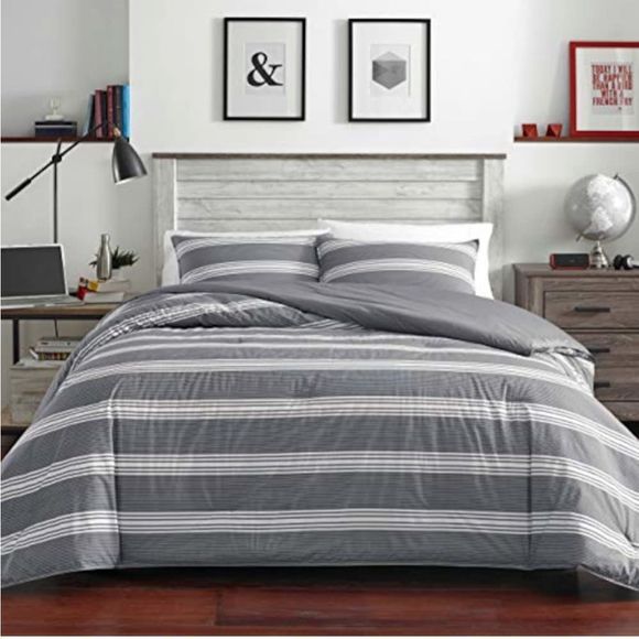 NWT!! Nautica - Twin Comforter Set, Cotton Reversible Bedding with Matching Sham - Picture 1 of 5